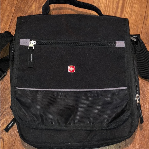 swiss gear messenger bag